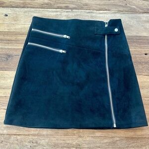 Gianni Bini Girls suede skirt